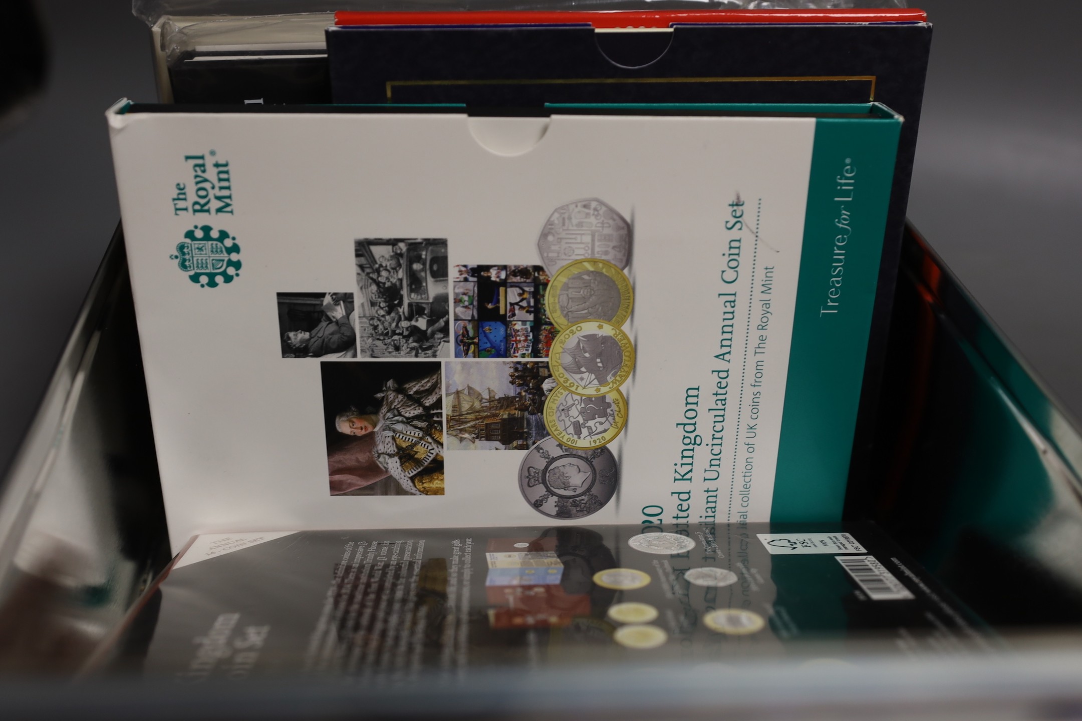 Royal Mint UK brilliant uncirculated coin year sets for 2 x 1994, 1995, 1996, 1997, 2013, 2014, 2020, 2021 (9)